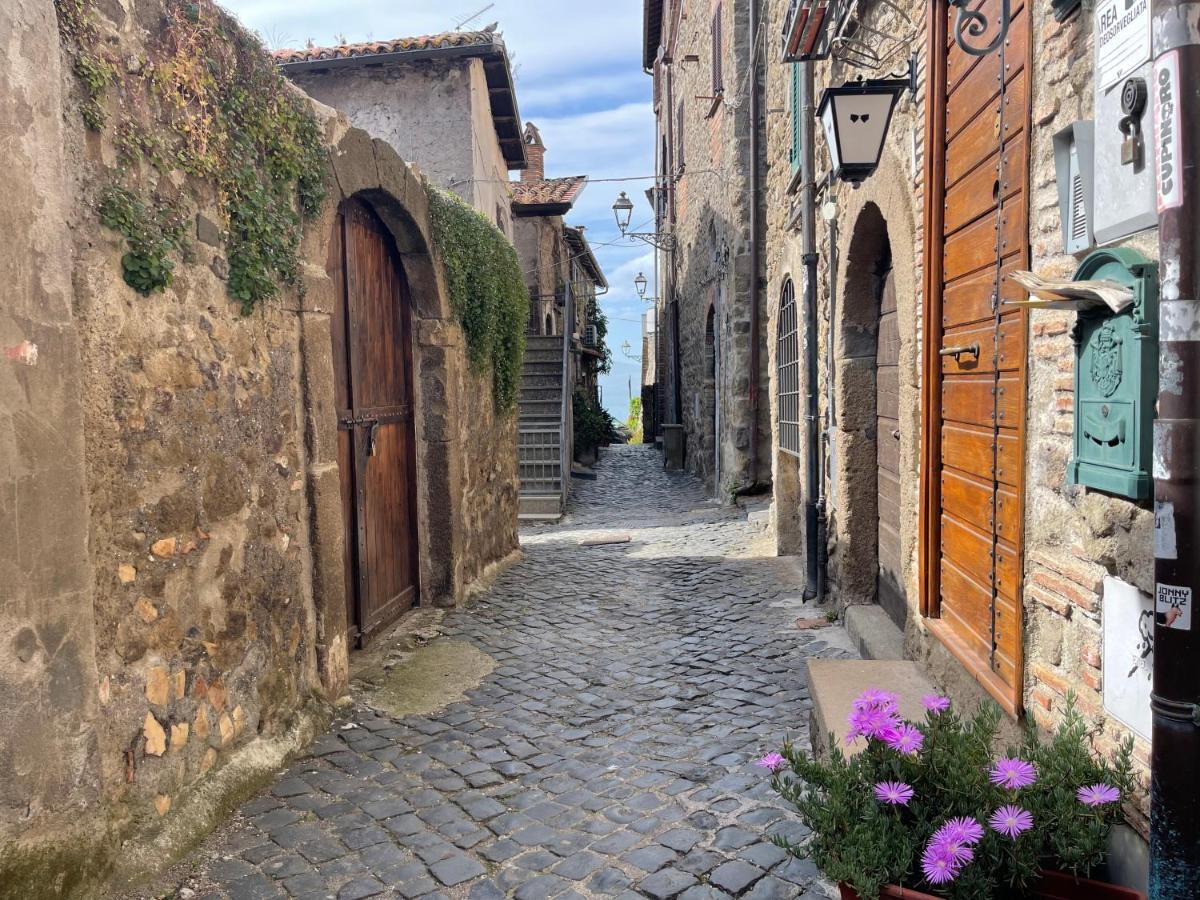 Eleganza In Centro Sul Lago - อันกุยลารา ซาบาเซีย ภายนอก รูปภาพ