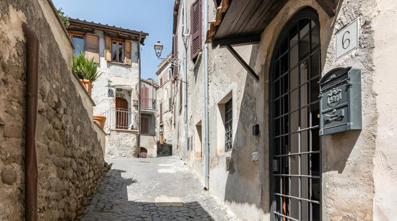 Eleganza In Centro Sul Lago - อันกุยลารา ซาบาเซีย ภายนอก รูปภาพ
